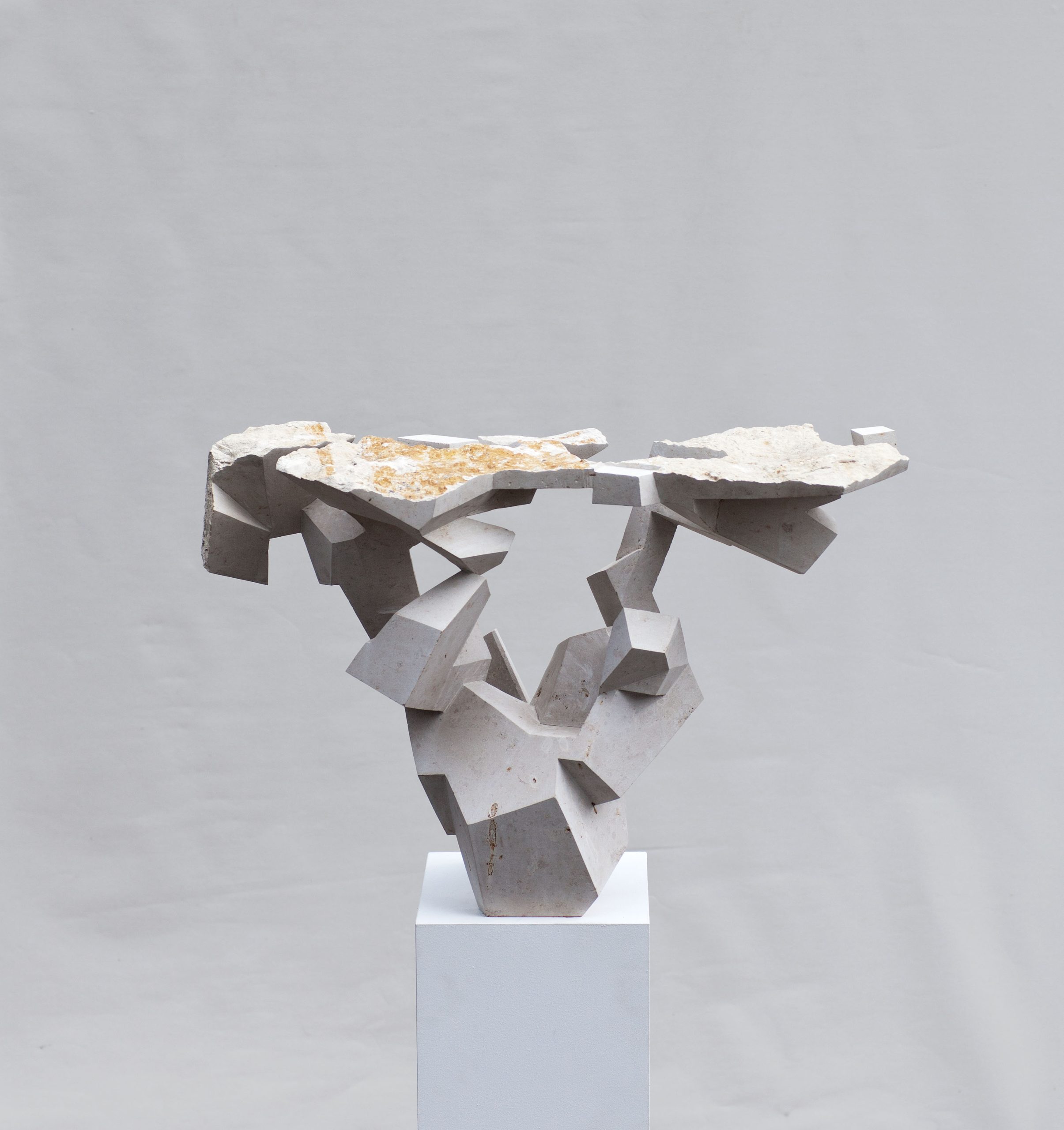 "Examination 3" - Kalkstein, 90 cm x 35 cm x 60 cm, 2010